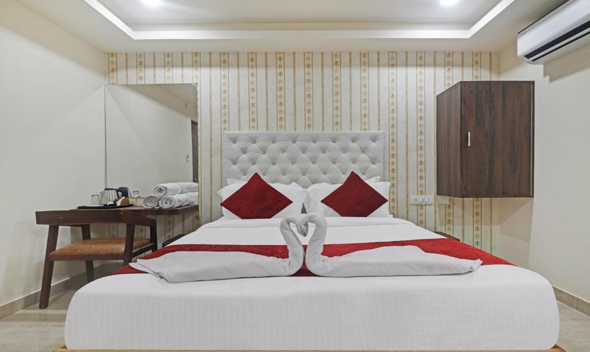 Hotel Bright Airport Zone Shamshabad Dış mekan fotoğraf