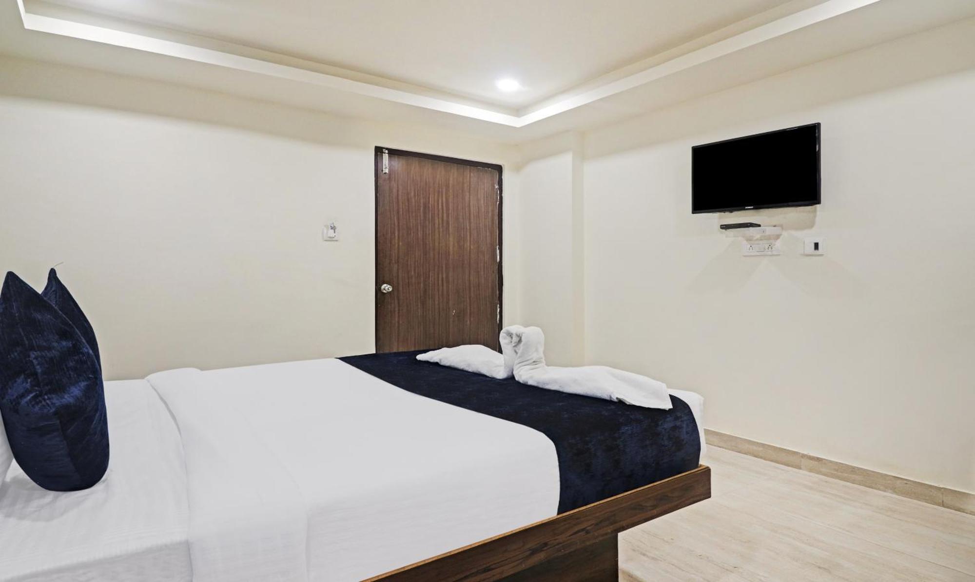 Hotel Bright Airport Zone Shamshabad Dış mekan fotoğraf