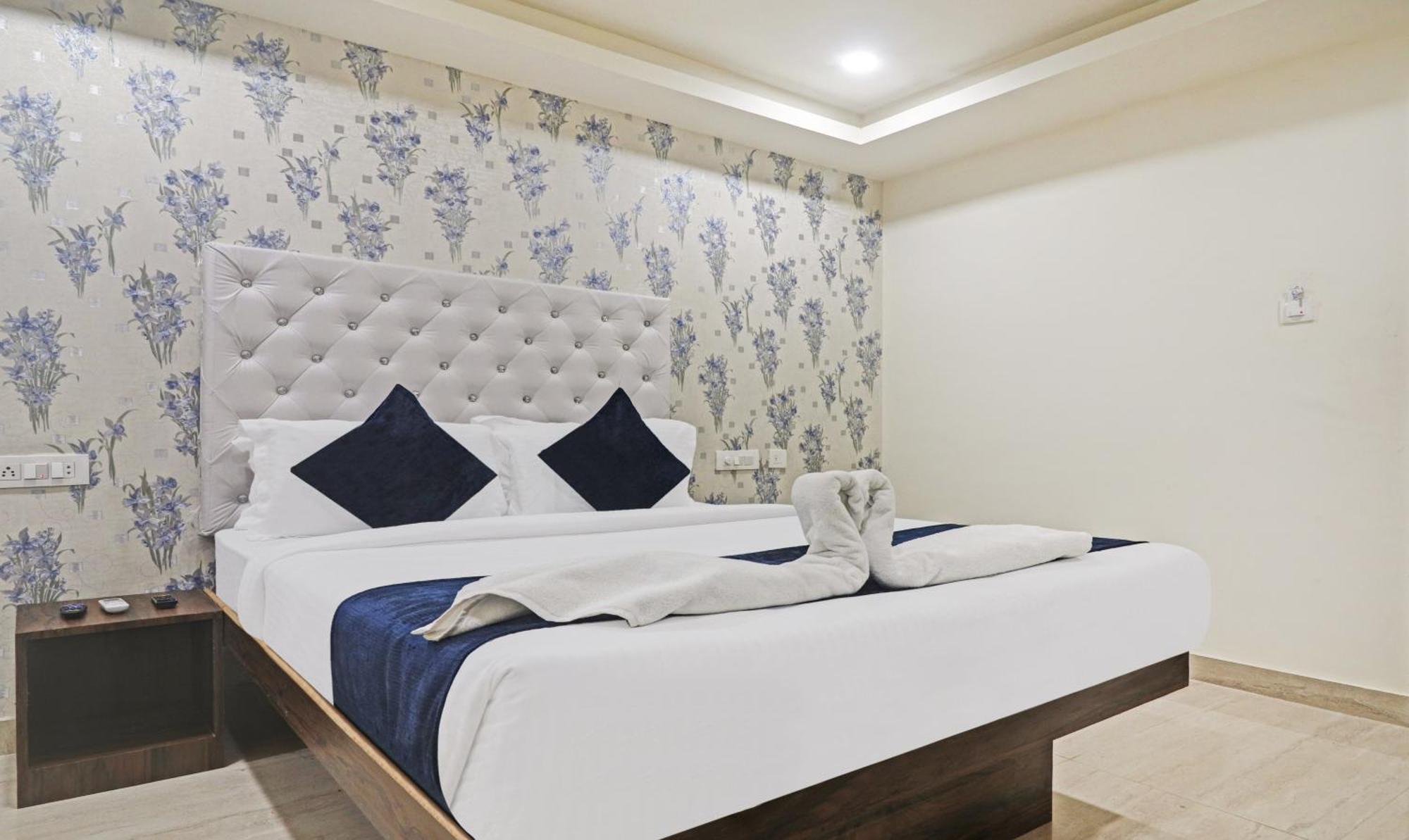 Hotel Bright Airport Zone Shamshabad Dış mekan fotoğraf